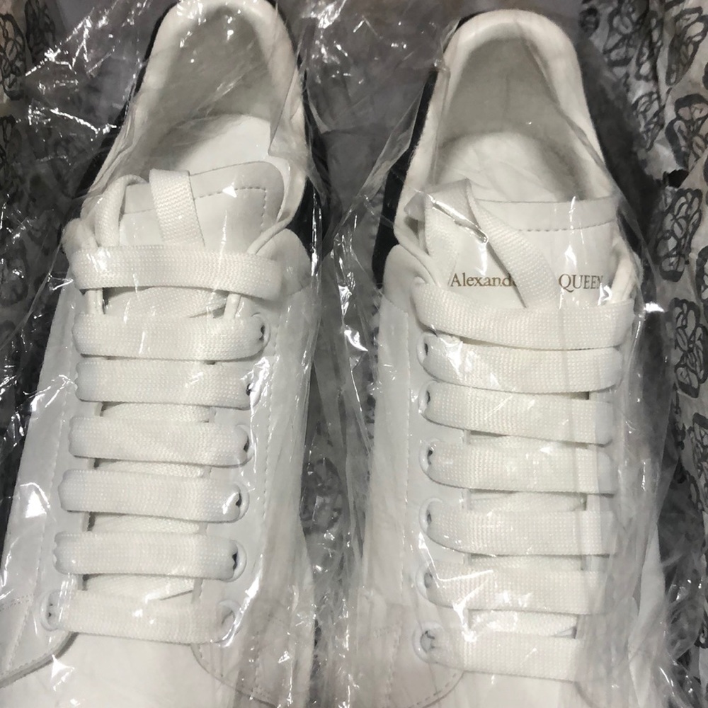 Alexander McQUEEN shoes.
